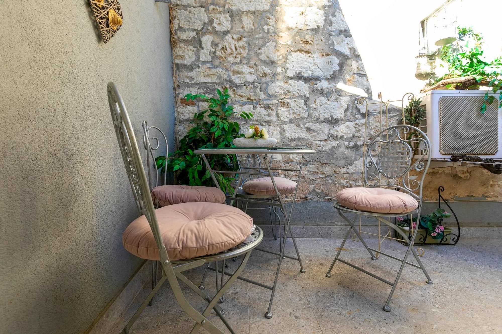 רוביני Duplex Apartment Camelia In Charming Old Town מראה חיצוני תמונה