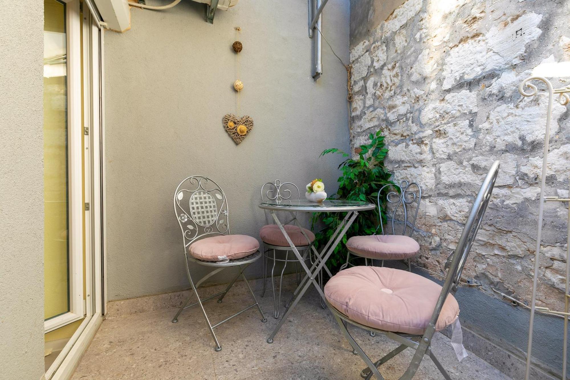 רוביני Duplex Apartment Camelia In Charming Old Town מראה חיצוני תמונה